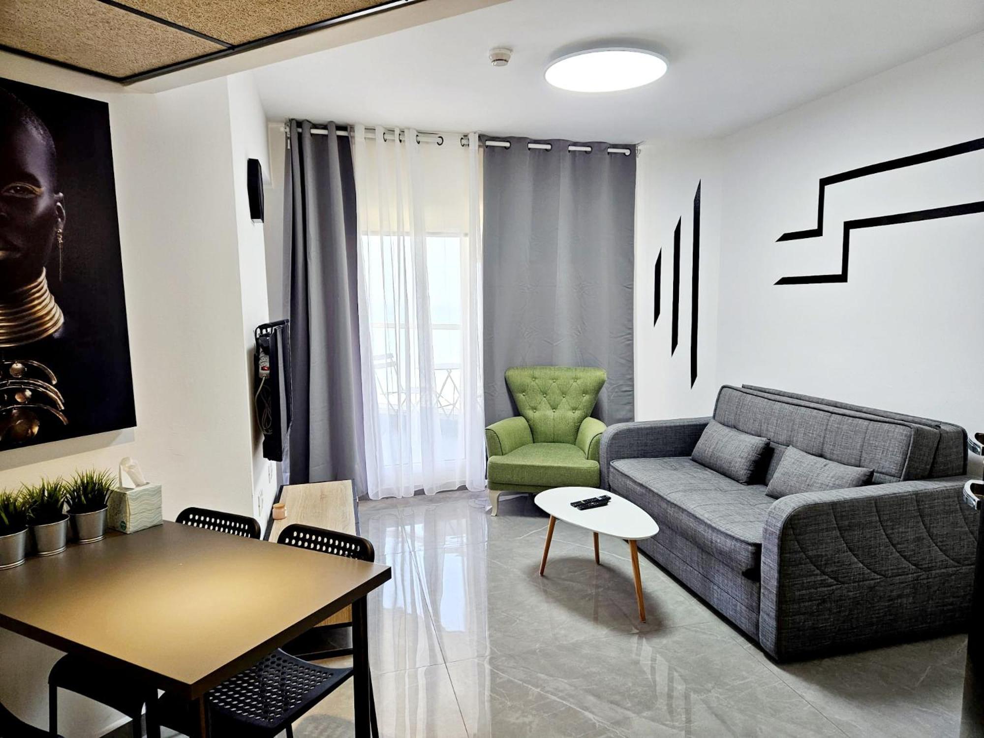 Go To Apartments In Leonardo Bat Yam Zimmer foto